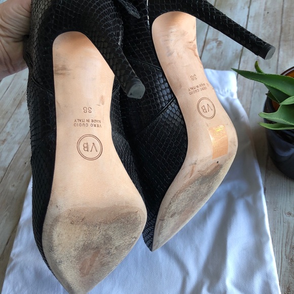 Veronica Beard Loretta Bootie in Black, Size 8 - Picture 5 of 7